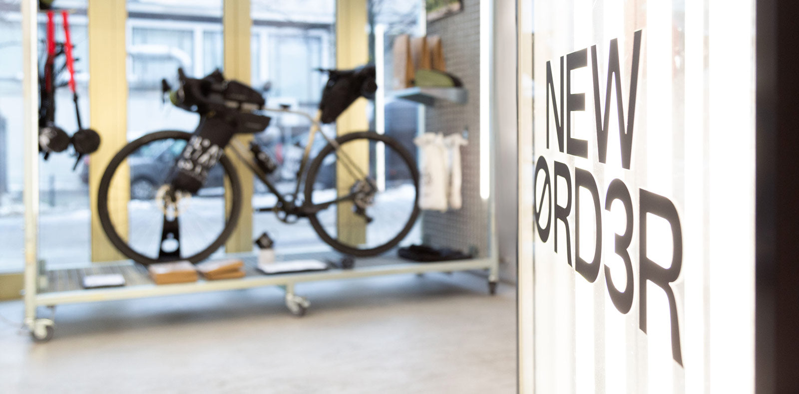 Nahaufnahme aus Dem New Order Store